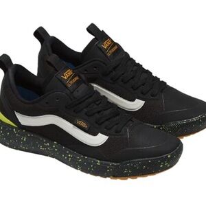 Vans Black ultra range Sneakers with Green Speckle Sole size 8 Womens/6.5 Mens